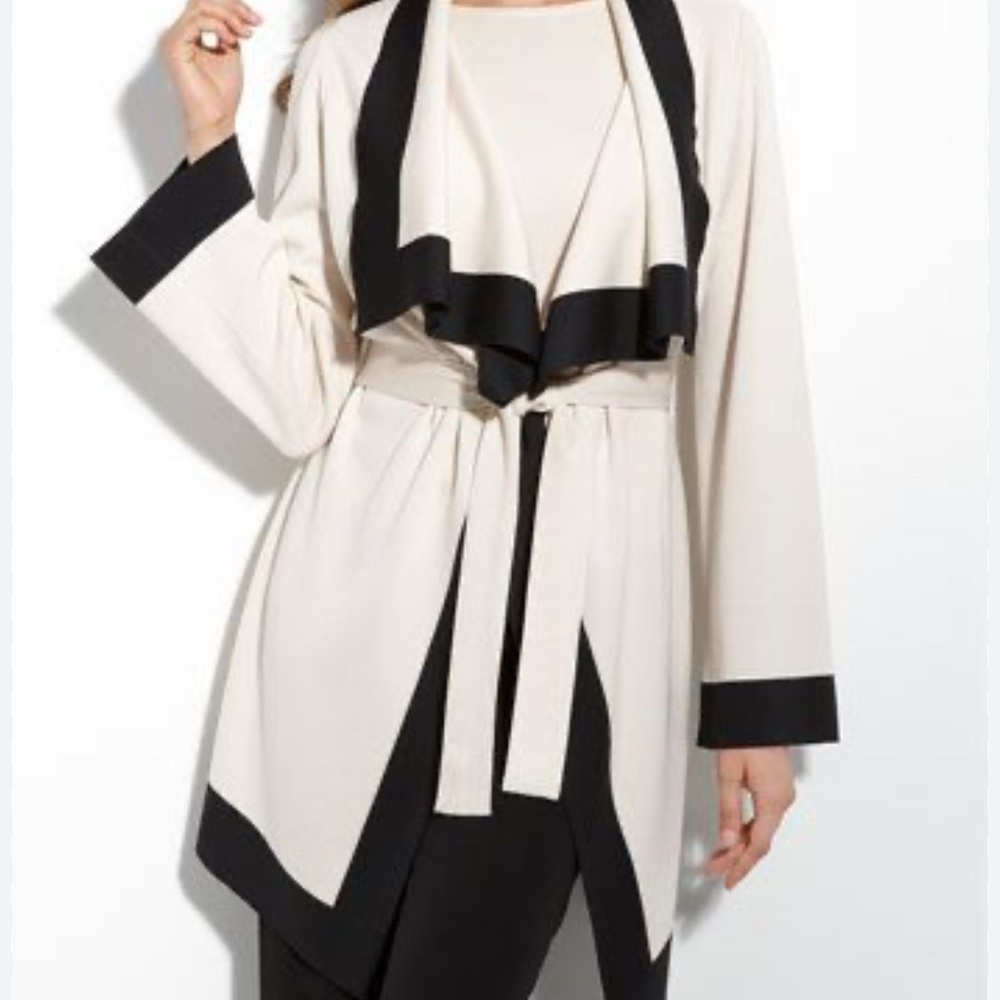 Chic St.John Black and Cream Open Front Cardigan